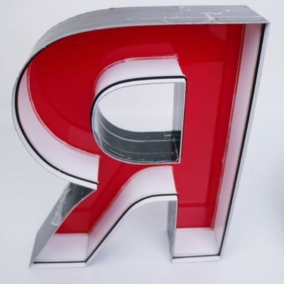 내부 또는 외부 사용을위한 조정 가능한 밝기 기하학적 플라스틱 글자 형태