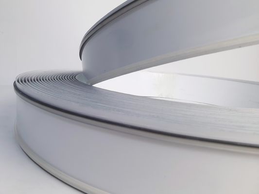 커스터마이징 할 수 있는 트림리스 글자형 Edge Lit 표지판